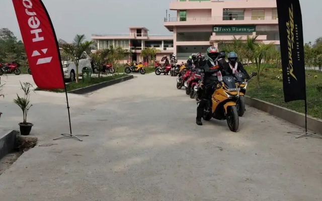 Finns Weaver Resort Kaziranga