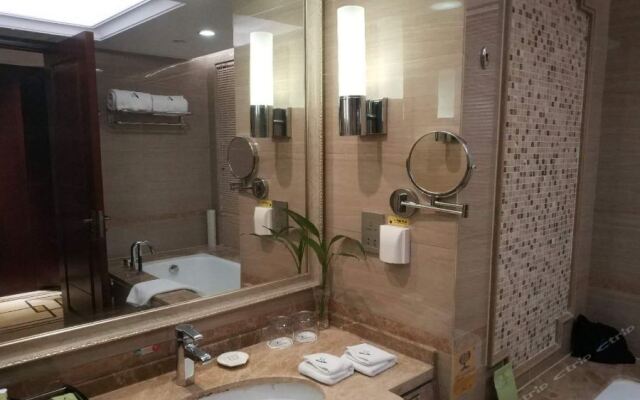 Arcadia Rong Yi Warmth Hotel