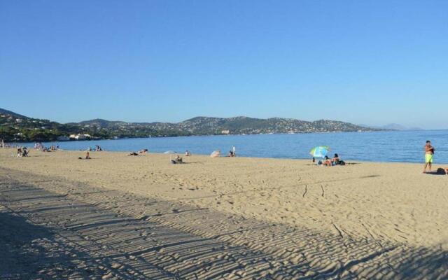 Appartement Sainte-Maxime, 1 pièce, 2 personnes - FR-1-226-299