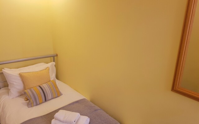 Woodstock Road Apartments (Peymans)