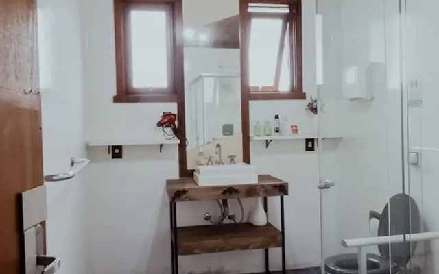 Tima Casa Ampla em Localiza o Privilegiada