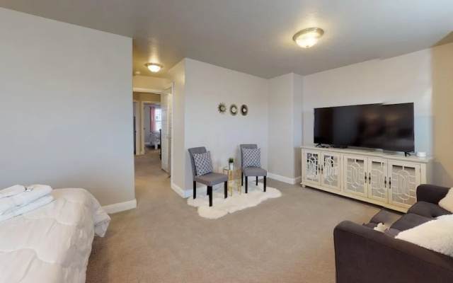 Sun-kissed Casita 3 Bedroom Apts