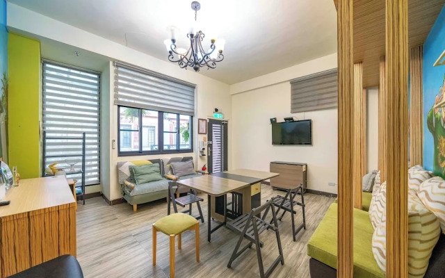 Chikan Fun Guesthouse