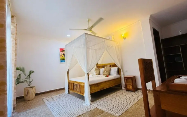 Moya Beach Hotel