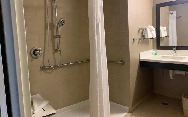 Holiday Inn Wilkes Barre - East Mountain by IHG