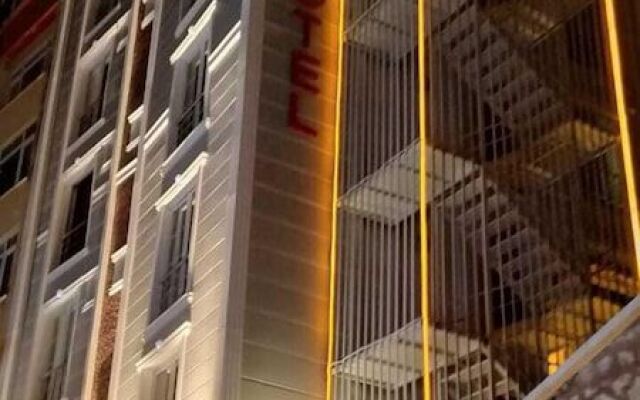 Selis Otel