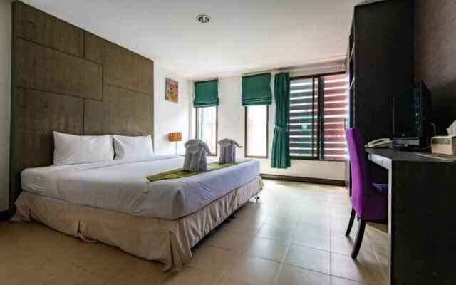 BGW Phuket - Hostel