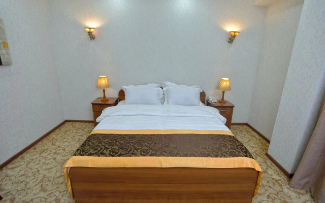 VIARDO Hotel