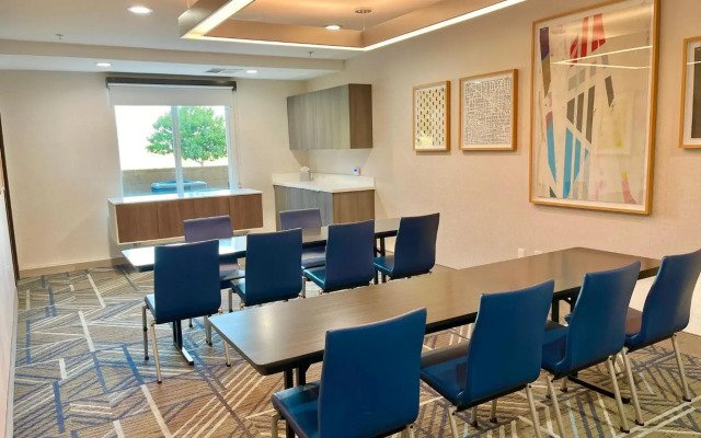 Holiday Inn Express & Suites Frazier Park by IHG