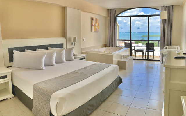 Golden Parnassus All Inclusive Resort & Spa - Adults Only
