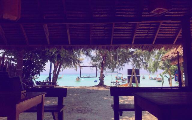 Adang Sea Divers & Eco Lodge