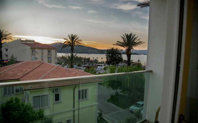 Yeniceri City Hotel