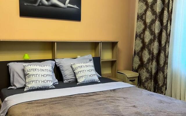 Апартаменты в микрорайоне Славянский 1/4