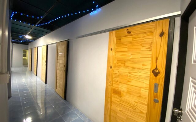 Gate 2 Hostel