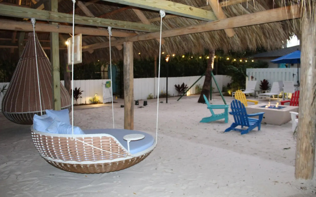 Siesta Key Palms Resort