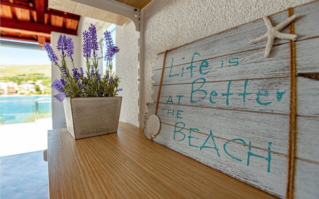 Amazing Home in Grebastica With Wifi and 4 Bedrooms