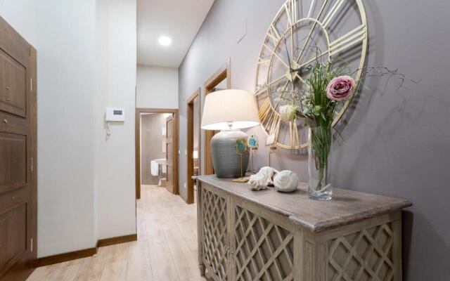 De La Guardia Suite 1