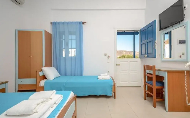 Crystal Naxos 2 Apartments at Mikri Vigla