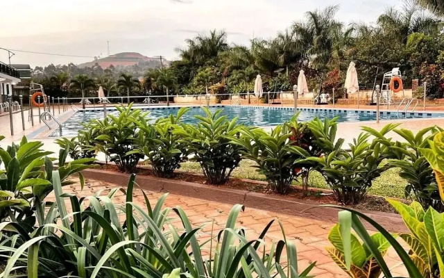 Forest Park Resort Buloba