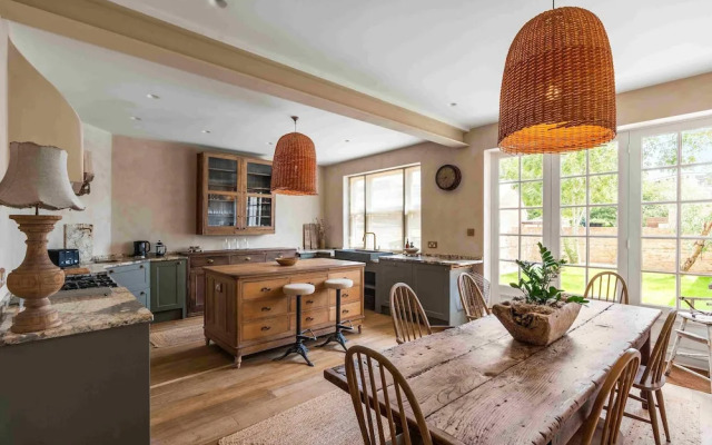 Sanctuary House With Parking By My Getaways