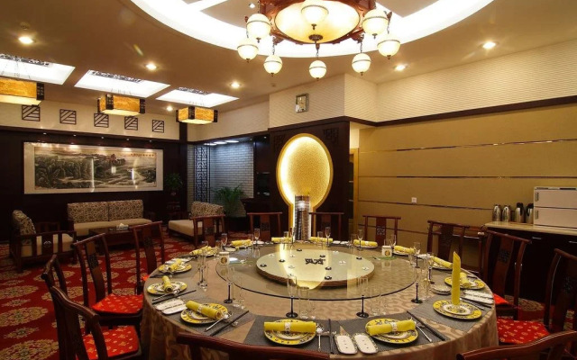 Shihe Hotel Xinyang