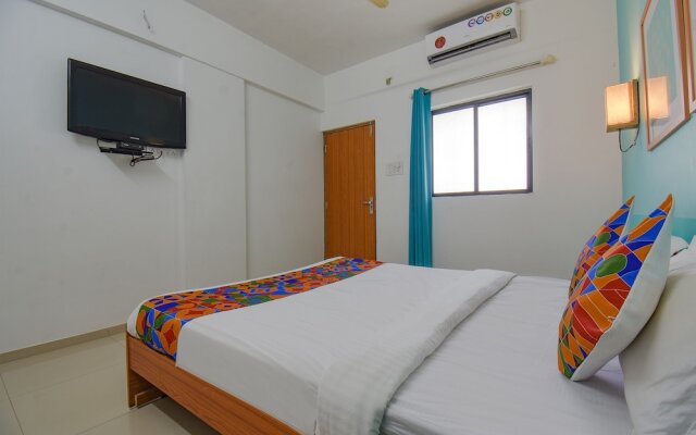 Fabhotel Aakiyo