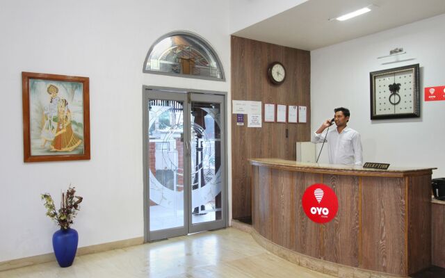 OYO 9419 Manu Residency