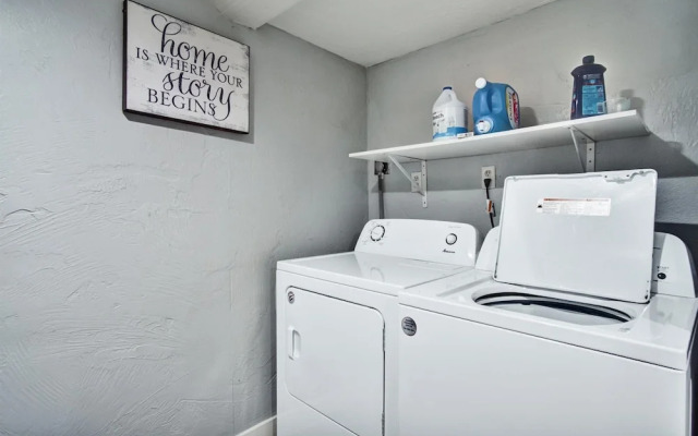 Ventura Downtown Minutes to Beaches