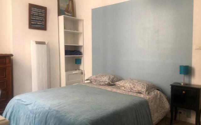 Appt 2 chambres au centre ville 3è