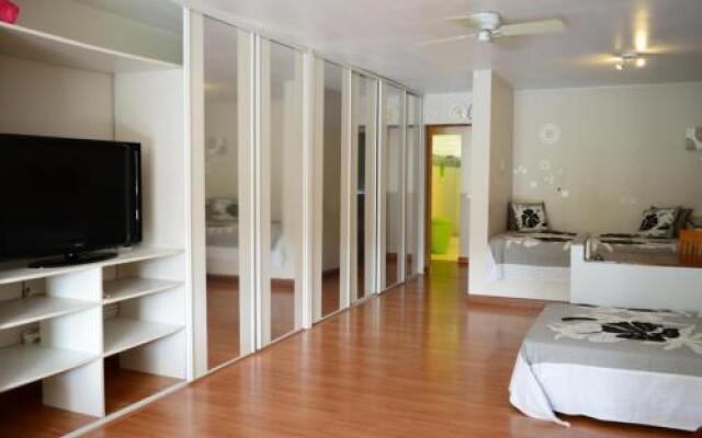 Manuiti Apartment - Punaauia - 2 Bdr - Wifi - A/C - Pool - Up To 7 People