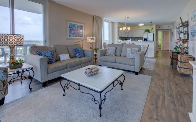 The Terrace at Pelican Beach 1401