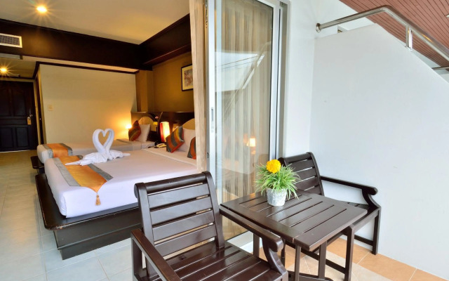 Samui First House Hotel
