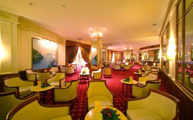 Grand Hotel La Pace