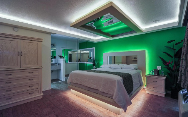 Romantic Inn & Suites