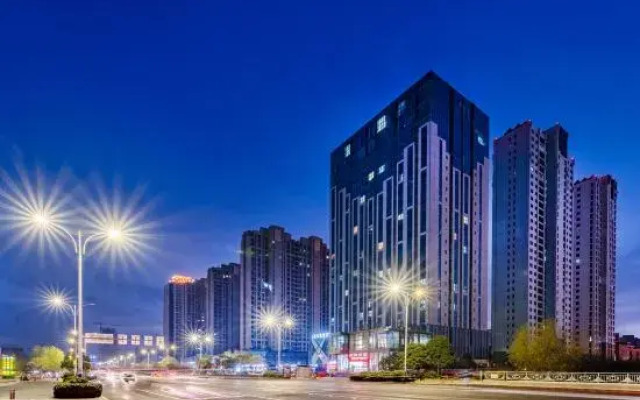 U Plus Hotel  (Xinxiang muye district East High-speed Railway Station)