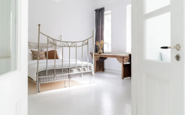 Spacious 2br apartment in Punavuori