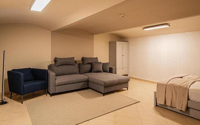 Modern and Spacious Apartments in City Center