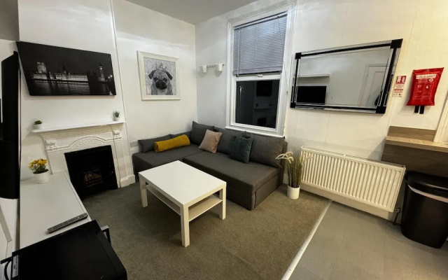 Onsite Apartments in Central Brentwood