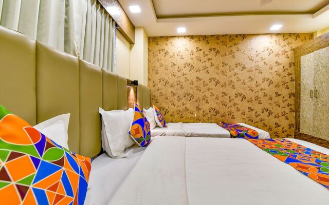Raj Palace I by FabHotel