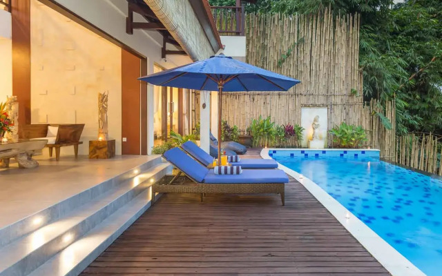 Tini Villa