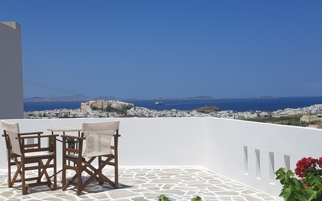 Petros Studios & Suites