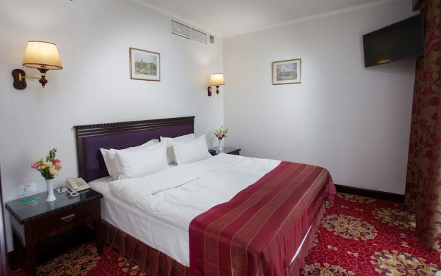 London Hotel