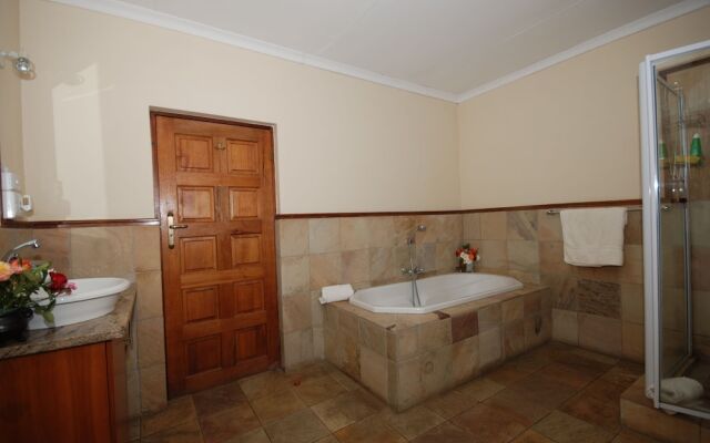 Hoopoe Haven Guest House