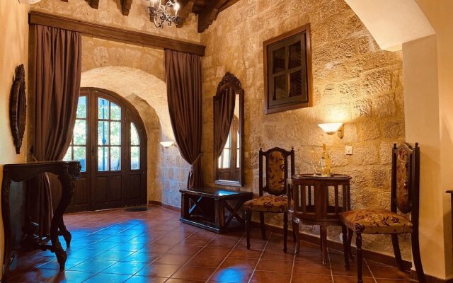 S. Nikolis Historic Boutique Hotel