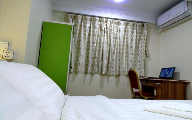 November Hostel