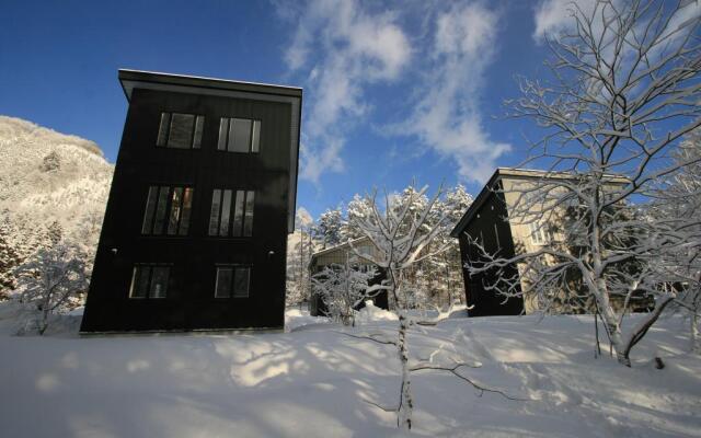 Powdersuites by The Hakuba Collection