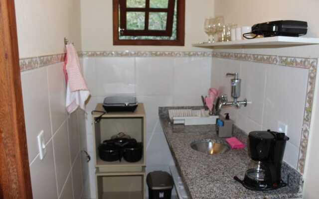 Casinha no sítio Calmamente