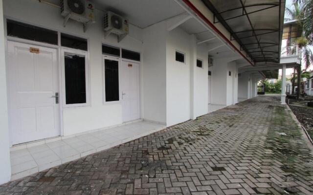 OYO 3193 Pondok Cinta