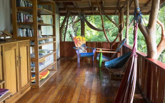 Bahia Rica Fishing & Kayak Lodge