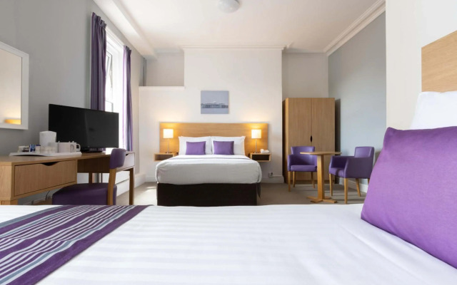The New Southlands Hotel